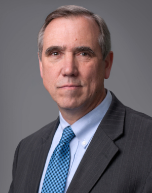 This image has an empty alt attribute; its file name is Jeff-Merkley-e1548174893142.jpg